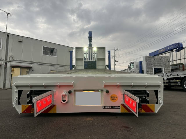 三菱ふそうスーパーグレートセルフクレーン4段大型（10t）[写真12]