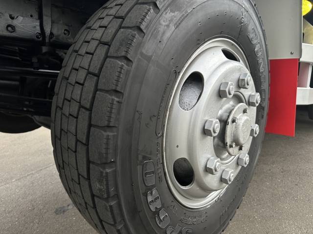 三菱ふそうスーパーグレートセルフクレーン4段大型（10t）[写真18]