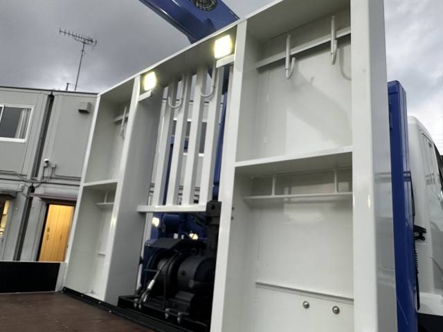 三菱ふそうスーパーグレートセルフクレーン4段大型（10t）[写真39]