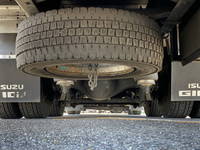 いすゞギガアルミウイング大型（10t）[写真24]