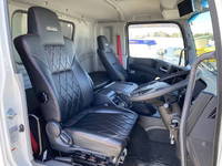 いすゞギガアルミウイング大型（10t）[写真29]