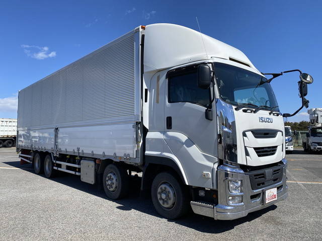 いすゞギガアルミウイング大型（10t）[写真03]