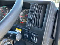 いすゞギガアルミウイング大型（10t）[写真36]