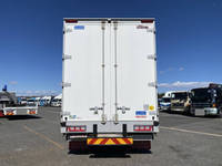 いすゞギガアルミウイング大型（10t）[写真09]