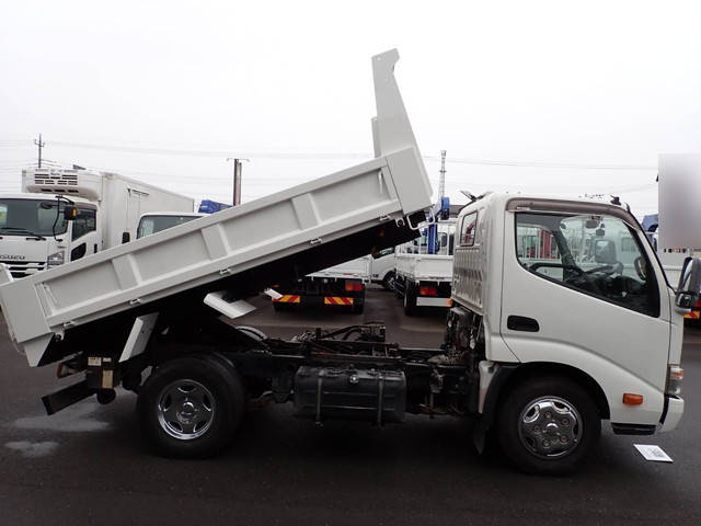 日野デュトロローダーダンプ小型（2t・3t）[写真11]