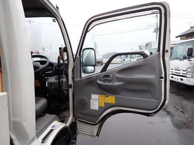 日野デュトロローダーダンプ小型（2t・3t）[写真26]