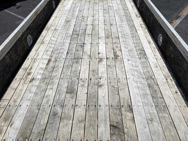 日野レンジャー平ボディ中型（4t）[写真16]