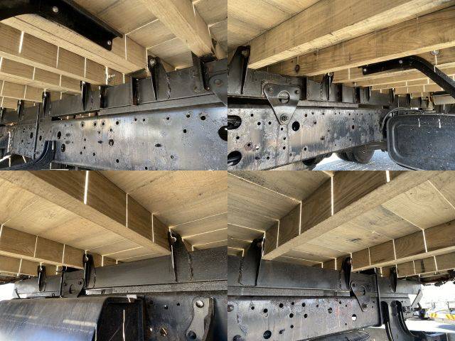 日野レンジャー平ボディ中型（4t）[写真22]