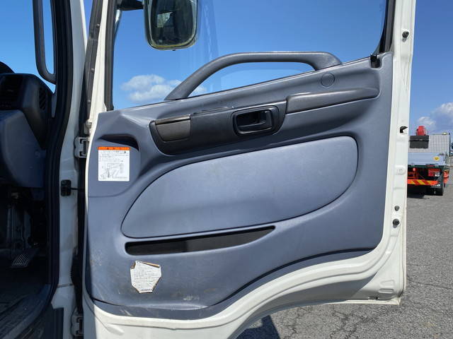 日野レンジャー平ボディ中型（4t）[写真29]