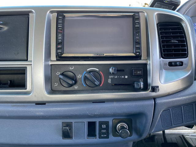 日野レンジャー平ボディ中型（4t）[写真39]