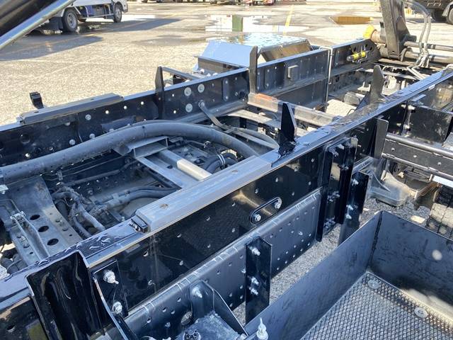 いすゞフォワードコンテナ専用車中型（4t）[写真17]