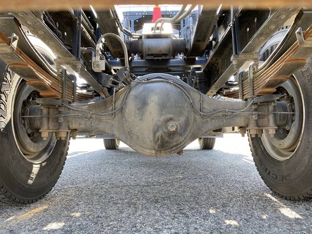 いすゞフォワードコンテナ専用車中型（4t）[写真25]