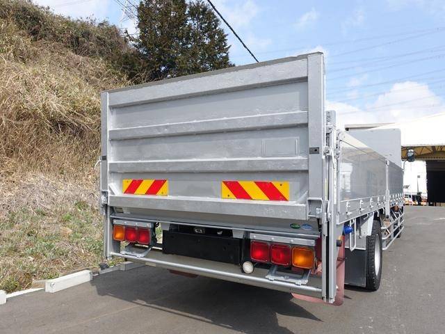 三菱ふそうファイターアルミブロック増トン（6t・8t）[写真05]