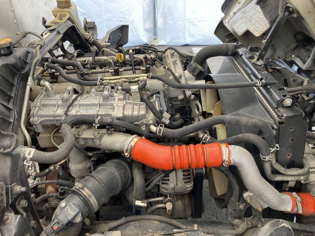 三菱ふそうキャンターアルミバン小型（2t・3t）[写真27]