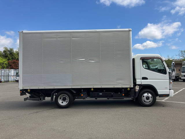 三菱ふそうキャンターアルミバン小型（2t・3t）[写真07]