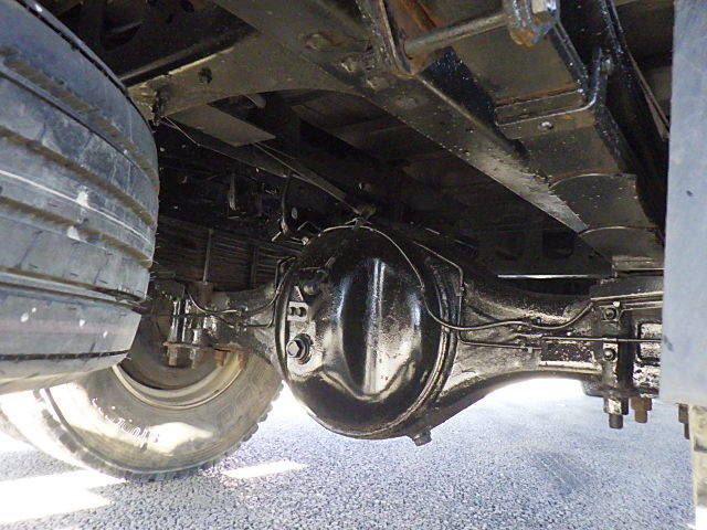 いすゞフォワードクレーン4段増トン（6t・8t）[写真11]