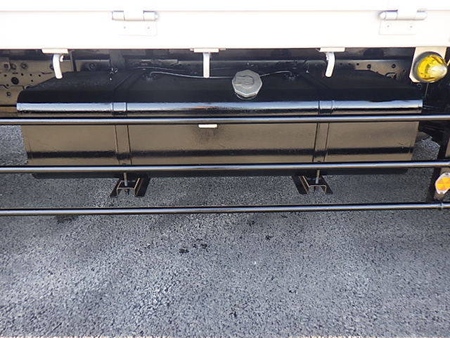 いすゞフォワードクレーン4段増トン（6t・8t）[写真15]