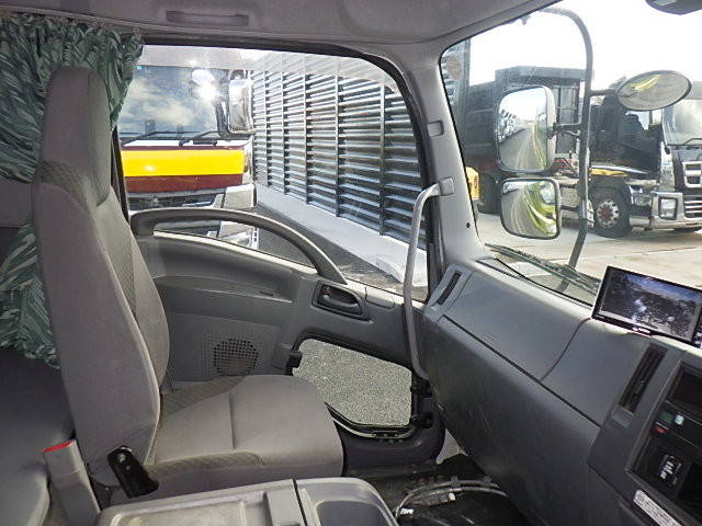 いすゞフォワードクレーン4段増トン（6t・8t）[写真27]