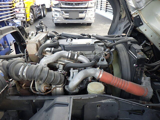 いすゞフォワードクレーン4段増トン（6t・8t）[写真07]