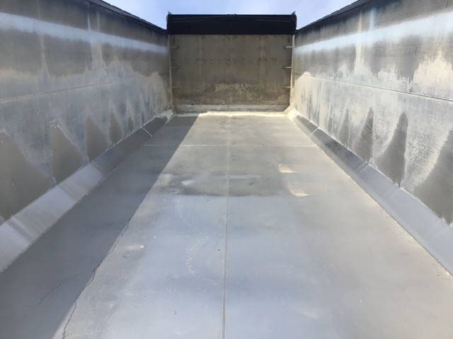 三菱ふそうスーパーグレート深ダンプ（土砂禁ダンプ）大型（10t）[写真11]