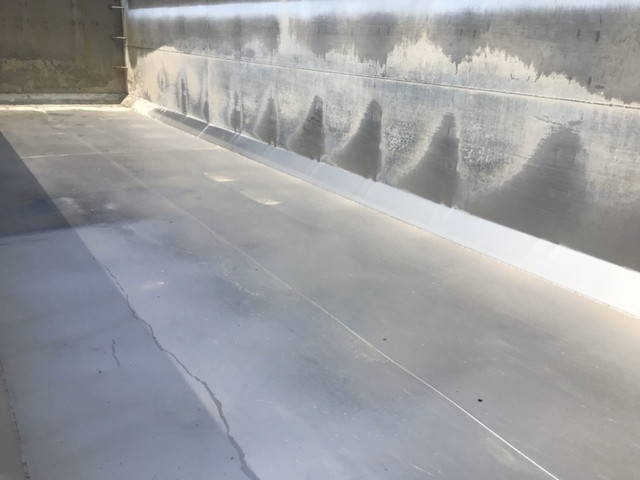 三菱ふそうスーパーグレート深ダンプ（土砂禁ダンプ）大型（10t）[写真13]