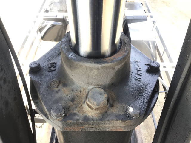 三菱ふそうスーパーグレート深ダンプ（土砂禁ダンプ）大型（10t）[写真17]