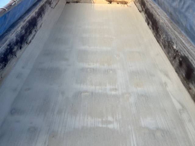 UDトラックスビッグサムダンプ大型（10t）[写真11]