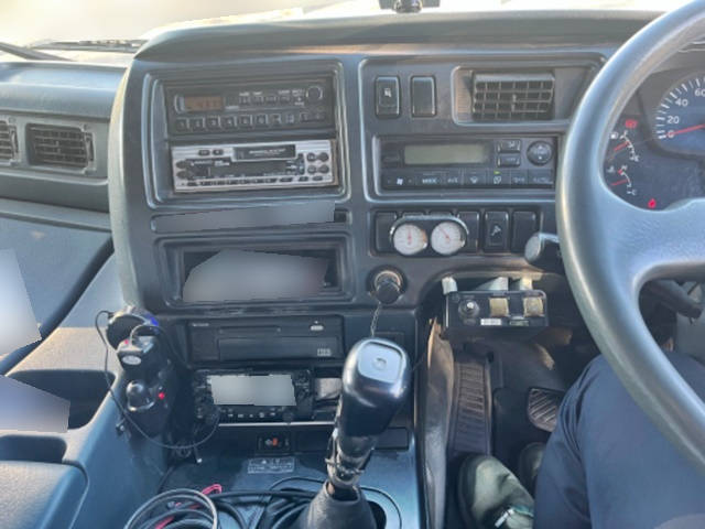 UDトラックスビッグサムダンプ大型（10t）[写真33]