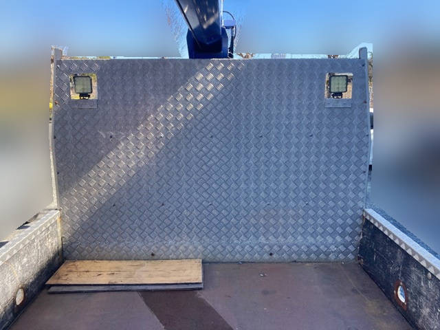 三菱ふそうキャンタークレーン6段小型（2t・3t）[写真08]