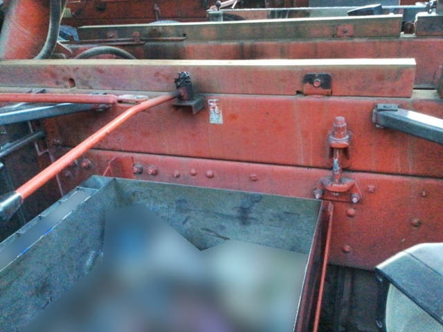 三菱ふそうスーパーグレートダンプ大型（10t）[写真25]