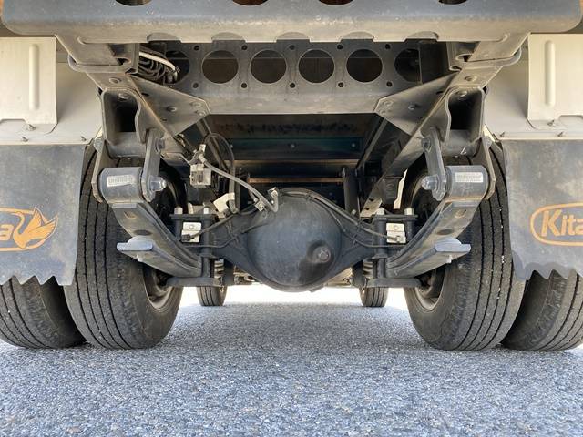 いすゞエルフアルミバン小型（2t・3t）[写真24]