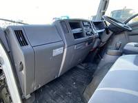 いすゞエルフアルミバン小型（2t・3t）[写真30]