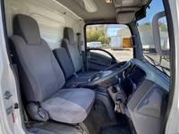 いすゞエルフアルミバン小型（2t・3t）[写真33]