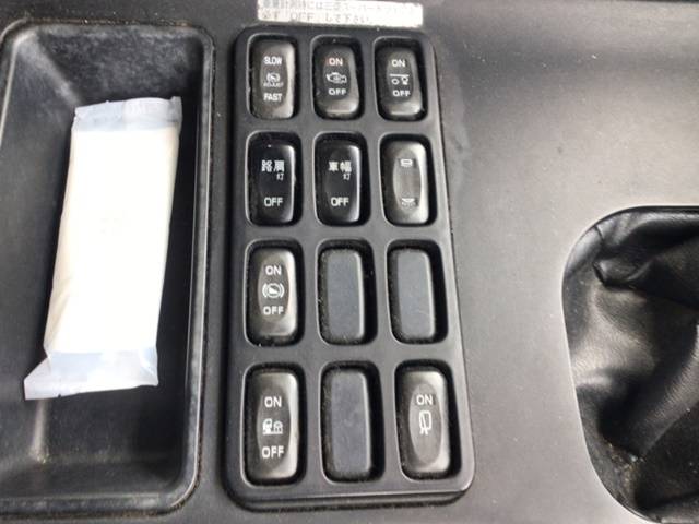 三菱ふそうスーパーグレートアルミブロック大型（10t）[写真33]