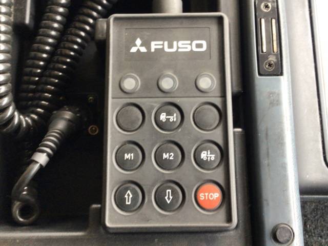 三菱ふそうスーパーグレートアルミブロック大型（10t）[写真35]