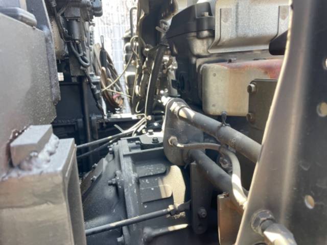 UDトラックスコンドルクレーン4段増トン（6t・8t）[写真19]