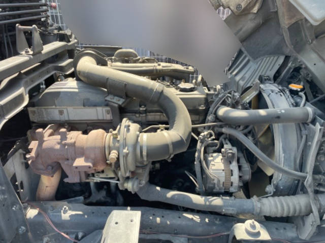 UDトラックスコンドルクレーン4段増トン（6t・8t）[写真28]