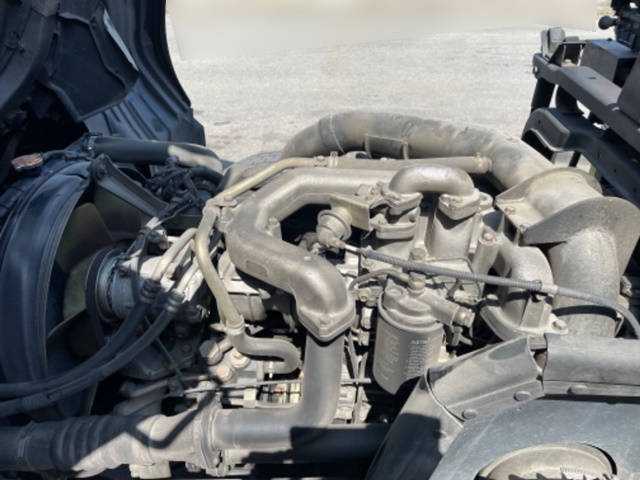 UDトラックスコンドルクレーン4段増トン（6t・8t）[写真29]