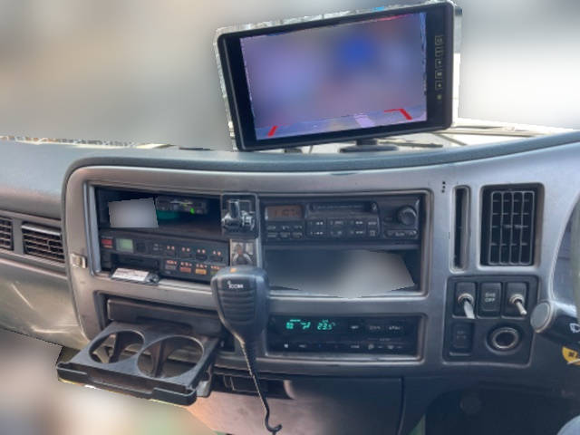 UDトラックスコンドルクレーン4段増トン（6t・8t）[写真36]