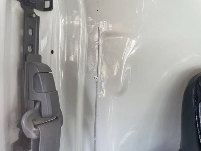 いすゞエルフ平ボディ小型（2t・3t）[写真32]