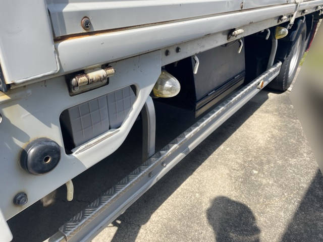 いすゞエルフ平ボディ小型（2t・3t）[写真05]