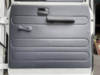 いすゞエルフダブルキャブ（Wキャブ）小型（2t・3t）[写真24]