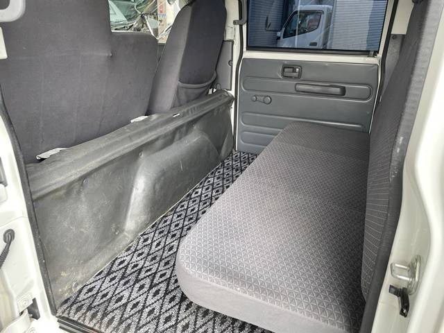 いすゞエルフダブルキャブ（Wキャブ）小型（2t・3t）[写真25]