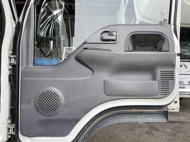 いすゞエルフダブルキャブ（Wキャブ）小型（2t・3t）[写真29]