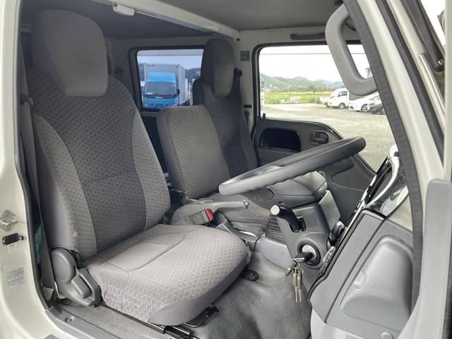 いすゞエルフダブルキャブ（Wキャブ）小型（2t・3t）[写真33]