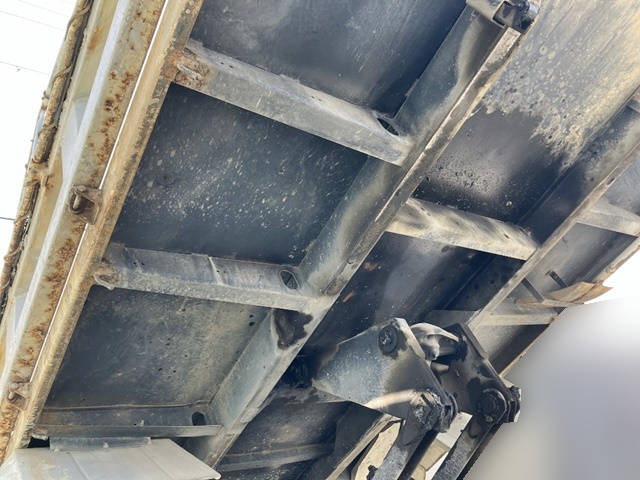 日野レンジャーダンプ中型（4t）[写真18]