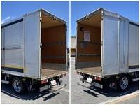 三菱ふそうキャンターアルミバン小型（2t・3t）[写真12]