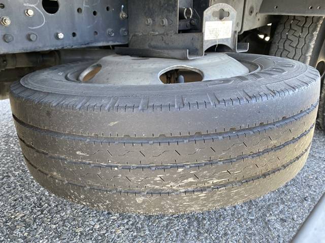 三菱ふそうキャンターアルミバン小型（2t・3t）[写真22]