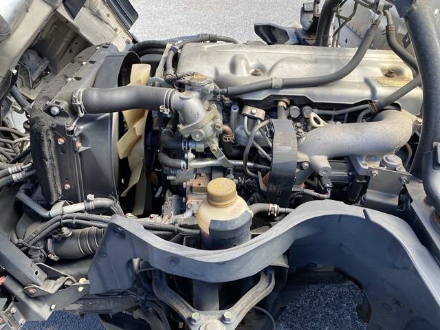 三菱ふそうキャンターアルミバン小型（2t・3t）[写真27]