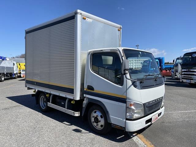 三菱ふそうキャンターアルミバン小型（2t・3t）[写真03]